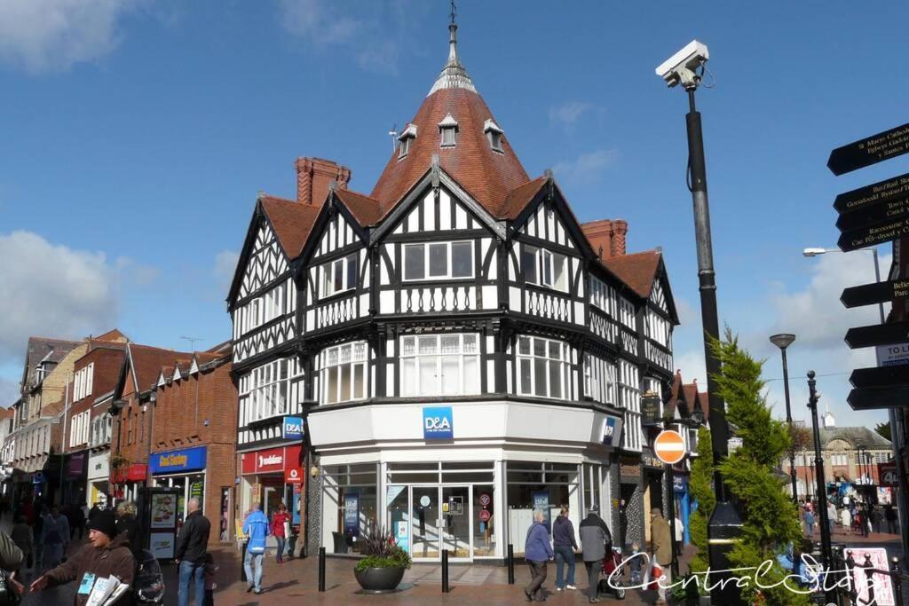 Wrexham Central Stay Apartment Seven Dış mekan fotoğraf