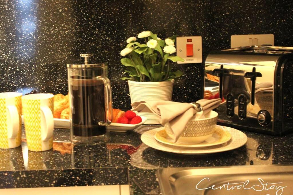 Wrexham Central Stay Apartment Seven Dış mekan fotoğraf